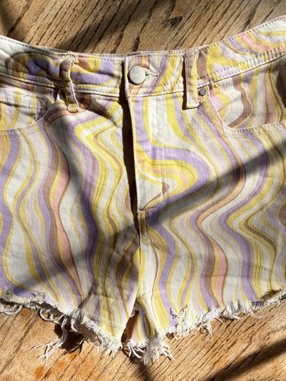 Tinseltown Pastel Swirl Denim Shorts size 26